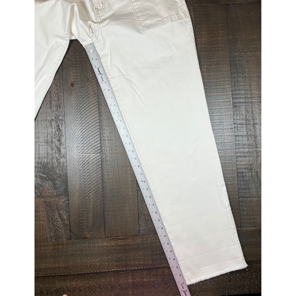 NWT Logo Lori Goldstein Boyfriend Straight Leg, White Jeans, Size 16T - Picture 8 of 8